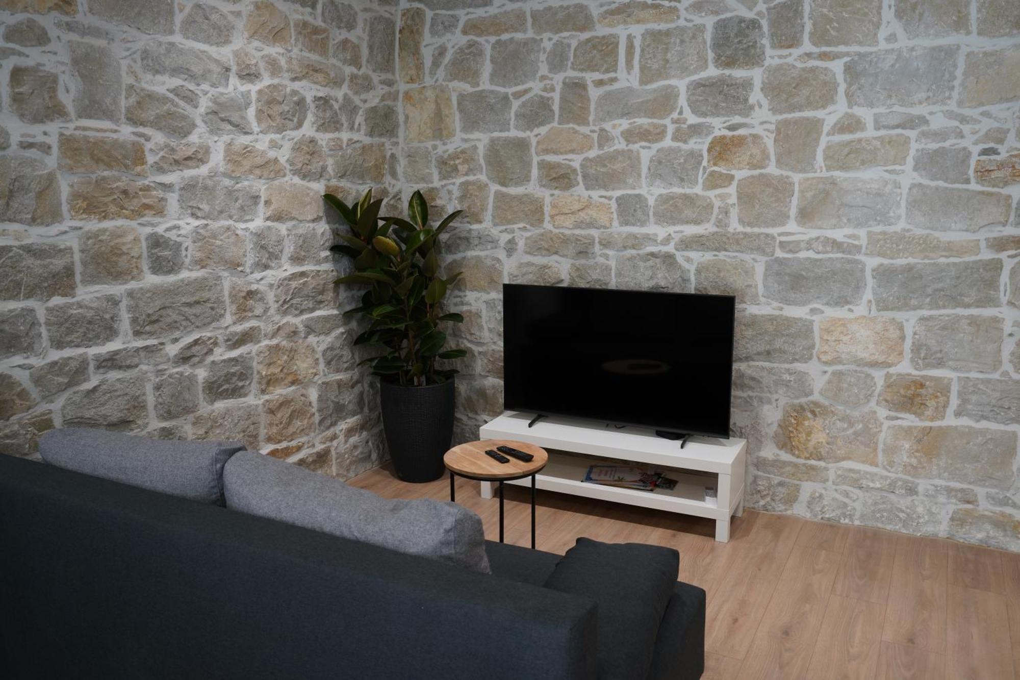 Apartman Luxury Seaside For 4, Steps From The Beaches, Bars, Restaurants, Center Of Stobrec *