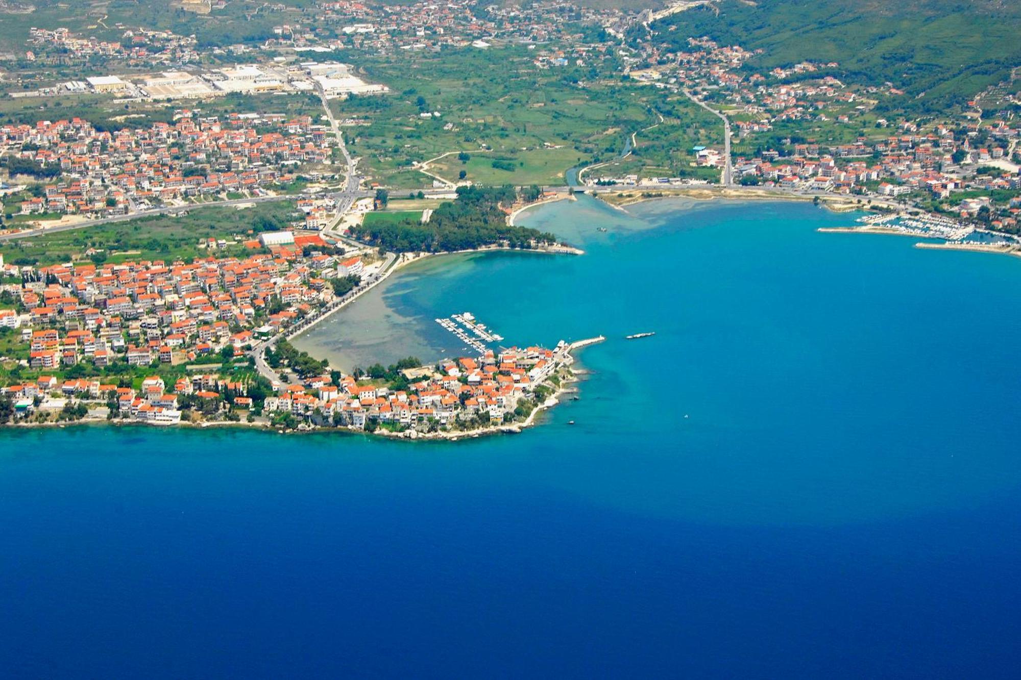 Luxury Seaside For 4, Steps From The Beaches, Bars, Restaurants, Center Of Stobrec * Split